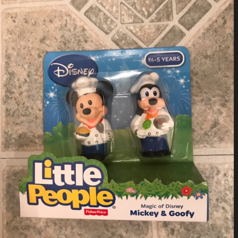 Little people chef Mickey and goofy